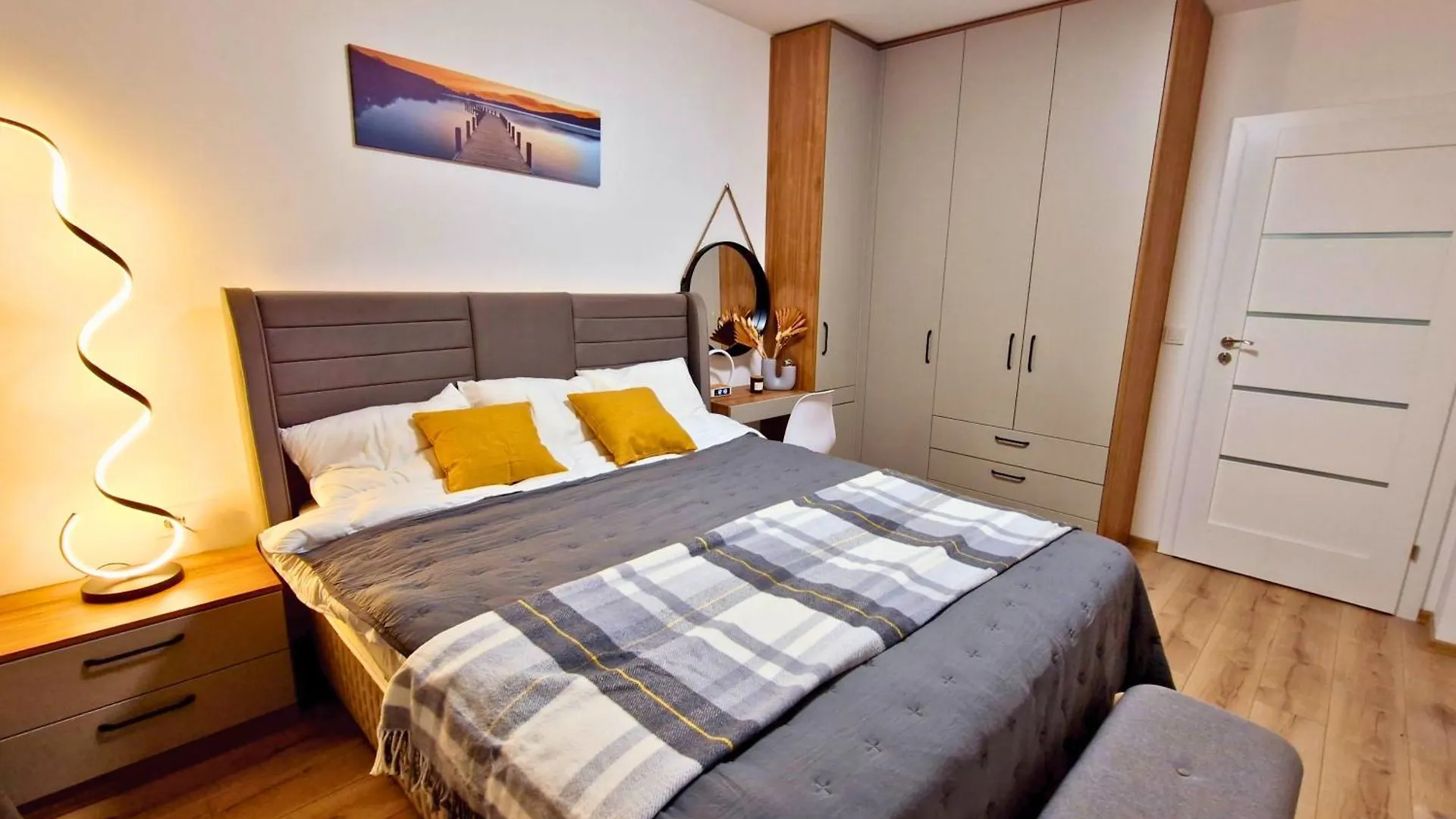 Chic, Sunny And Cozy One Bedroom Bliss Varna Bulgaria