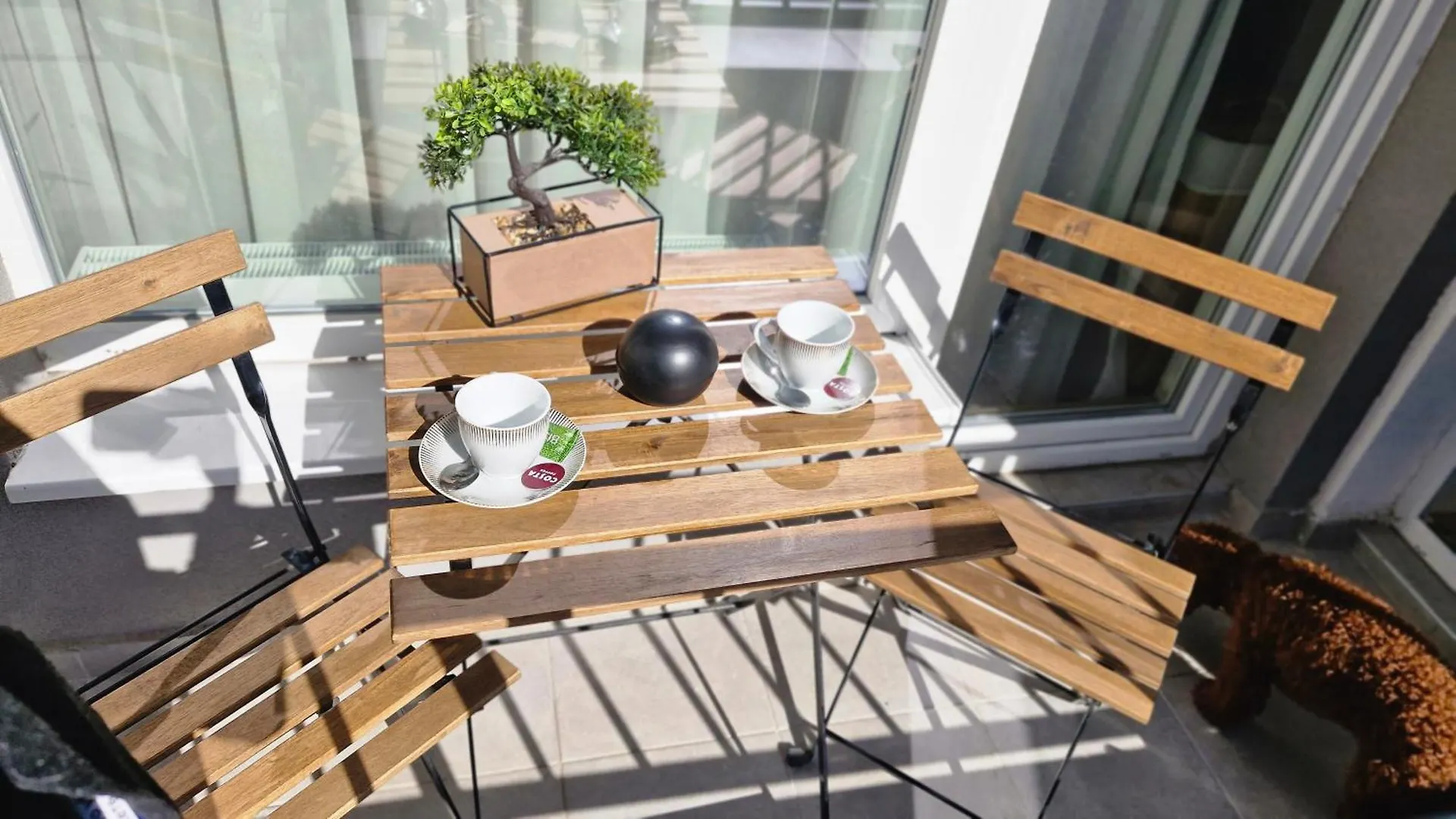 Chic, Sunny And Cozy One Bedroom Bliss Varna